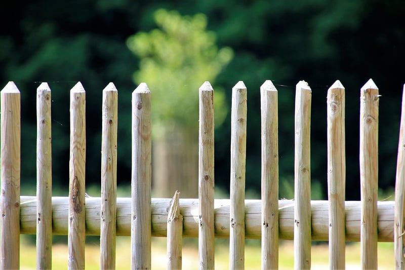 Vertical garden structures